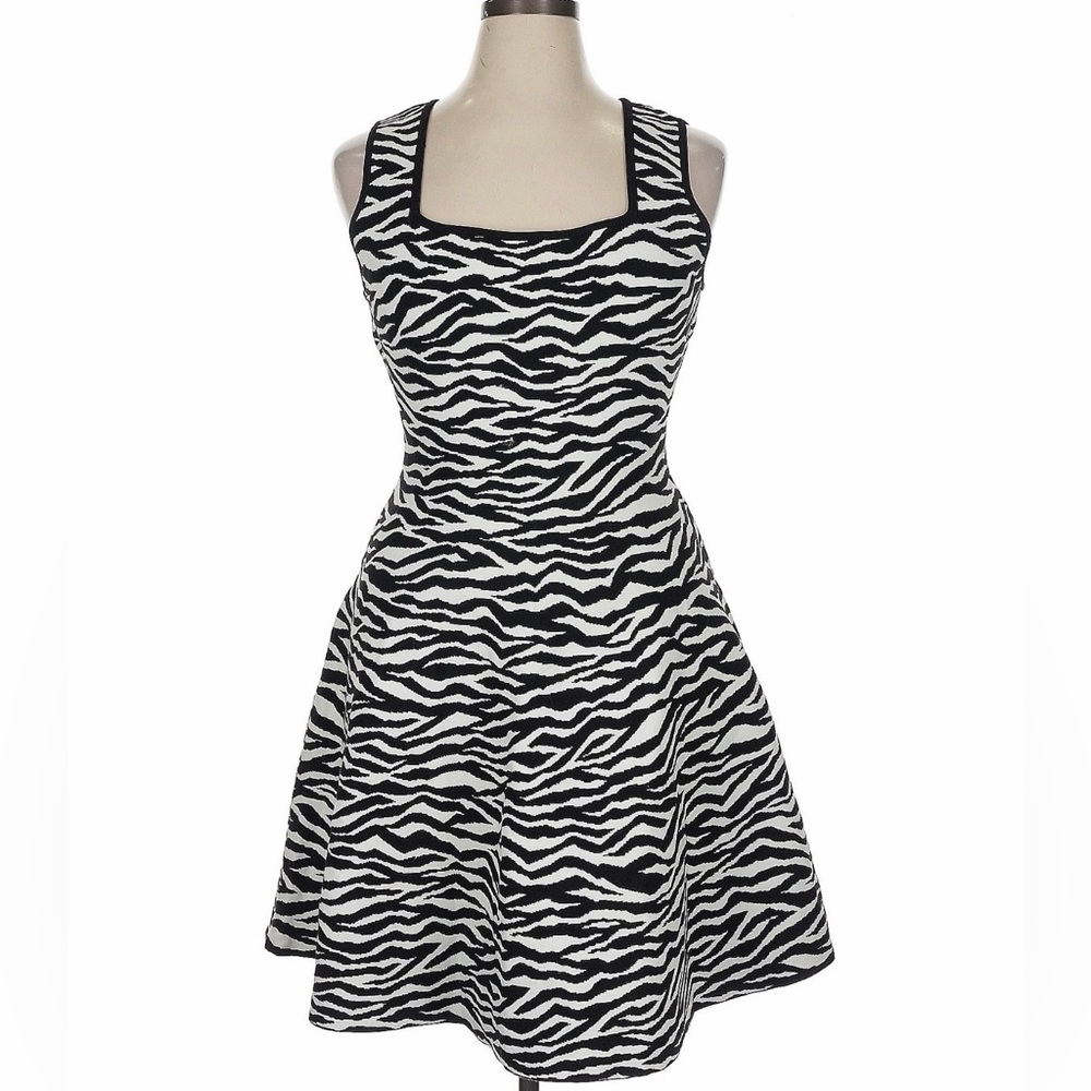 Milly Black and White Zebra-Print Sleeveless Fit-and-Flare knit Stretch Dress